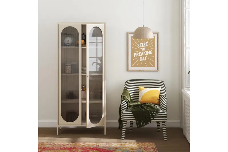 Høyskap Luna Pergament - Pergament - Oppbevaring - Skap - Vitrineskap