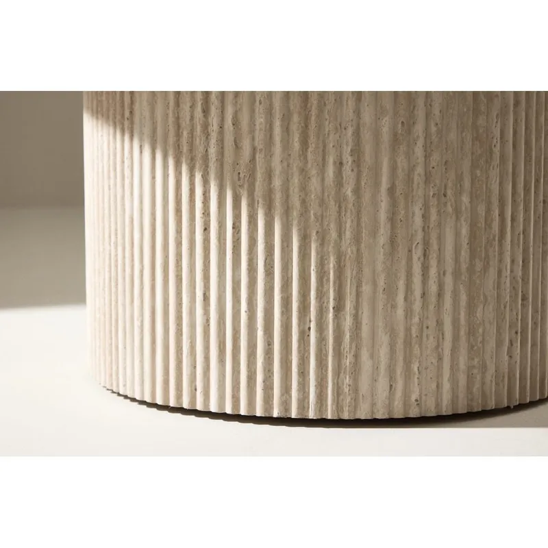 Härön Rundt Sofabord 80 cm i Stein med Riflet Søylefot - Beige - Møbler - Bord - Sofabord