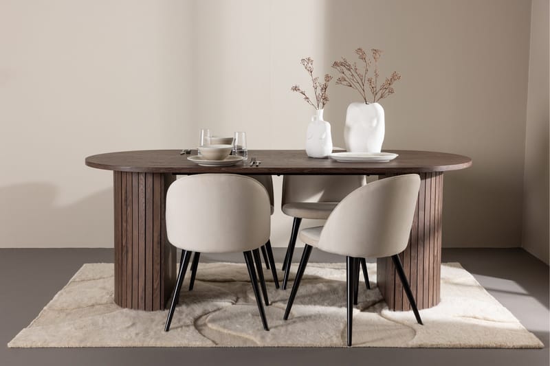 Härön Spisegruppe 200 cm Oval med 4 Velvet stoler - Mocca/Beige - Møbler - Bord - Spisegrupper