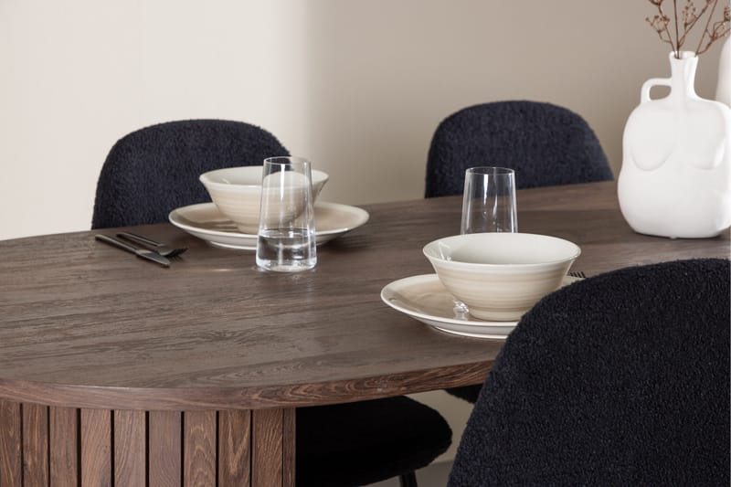 Härön Spisegruppe 200 cm Oval med 4 Polar stoler - Mocca/Sort - Møbler - Bord - Spisegrupper