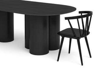Juno spisegruppe rektangulær 220 cm svart med 6 Tyrö spisestoler - Svartbeiset eik - Møbler - Bord - Spisegrupper