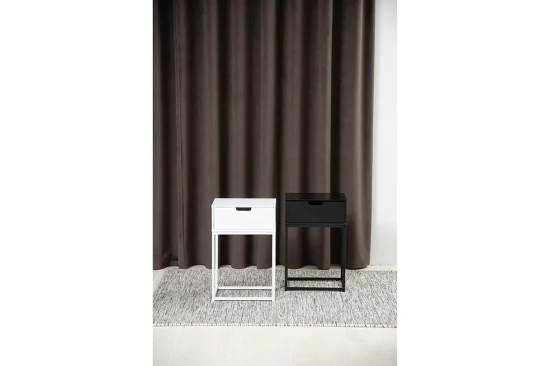 Azelia Nattbord 30 cm - Hvit - Møbler - Bord - Avlastningsbord - Sengebord & nattbord