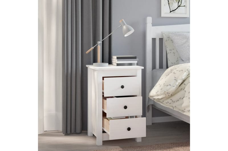 beBasic Nattbord hvit 40x35x61,5 heltre furu - Hvit - Møbler - Bord - Avlastningsbord - Sengebord & nattbord