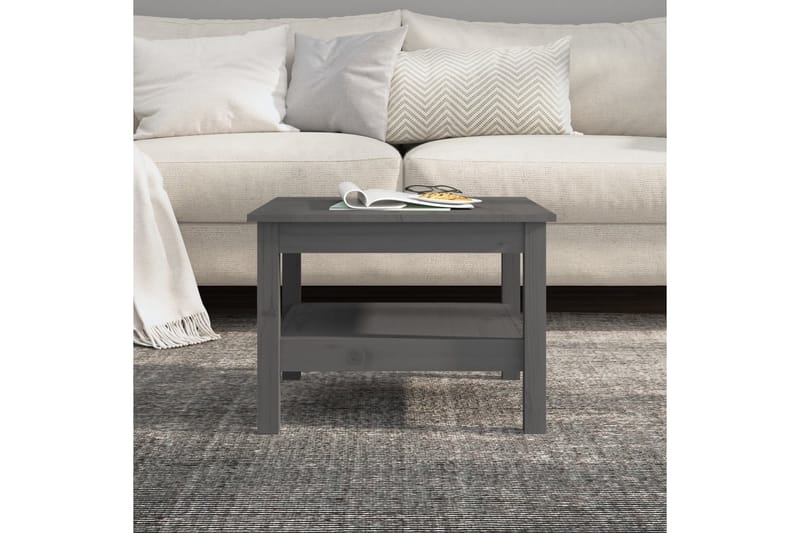 beBasic Salongbord grå 55x55x40 cm heltre furu - GrÃ¥ - Lampebord & sidebord - Brettbord og småbord