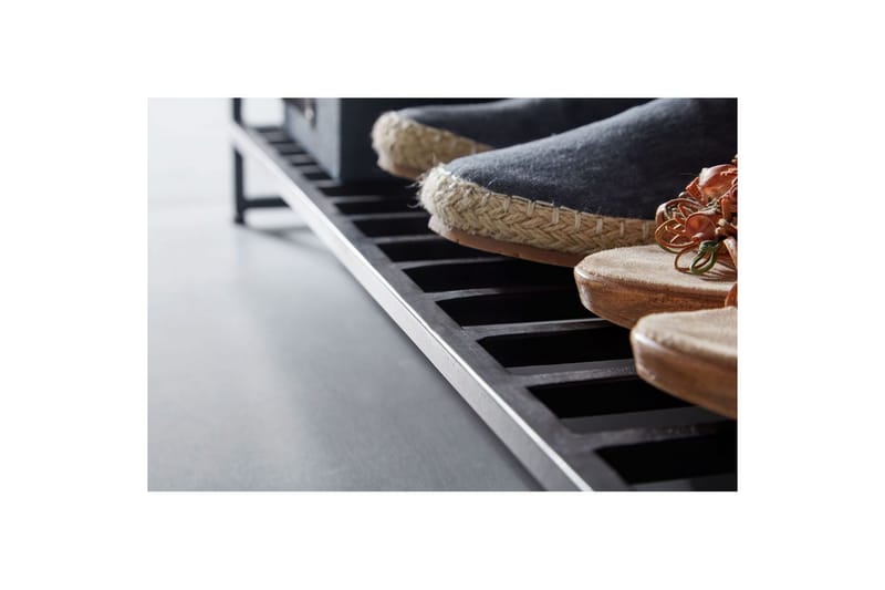 Benke Wohnling industrielt utseende med stor lagringsplass i massivt tre og åpen skohylle Beige - Beige - Møbler - Bord - Avlastningsbord - Lampebord & sidebord