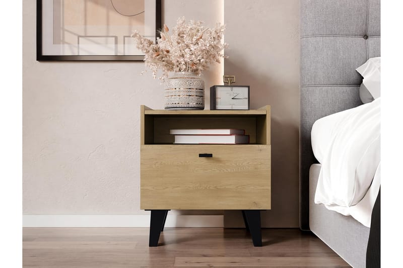 Betsi Nattbord 51 cm - Møbler - Bord - Avlastningsbord - Sengebord & nattbord