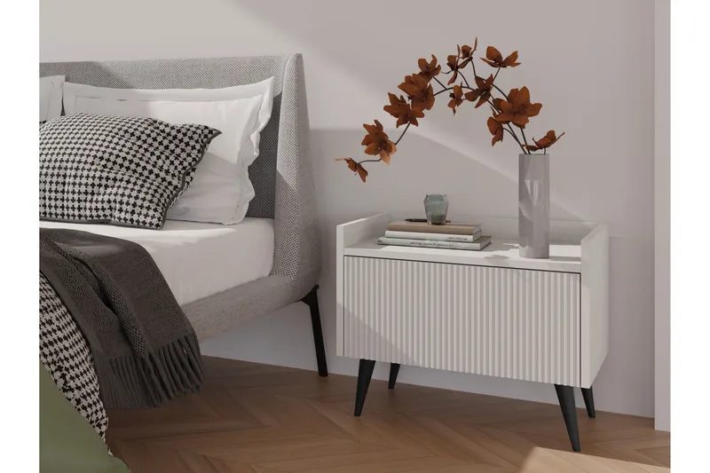 Chiku Nattbord 52 cm - Beige - Møbler - Bord - Avlastningsbord - Sengebord & nattbord