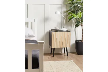 Dalcross Nattbord 40 cm i Tre med Eikeutseende og Oppbevaring - Brun|Svart - Møbler - Bord - Avlastningsbord - Sengebord & nattbord