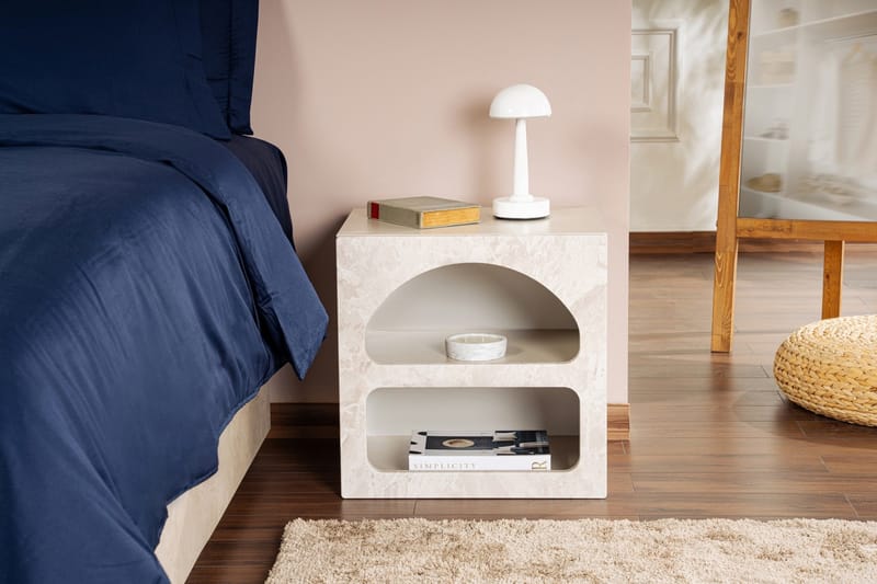 Dalim Nattbord 50 cm - Travertin/Sandstein - Møbler - Bord - Avlastningsbord - Sengebord & nattbord