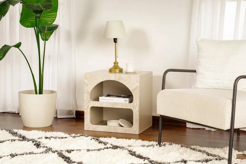 Dalim Nattbord 50 cm - Travertin/Sandstein - Møbler - Bord - Avlastningsbord - Sengebord & nattbord