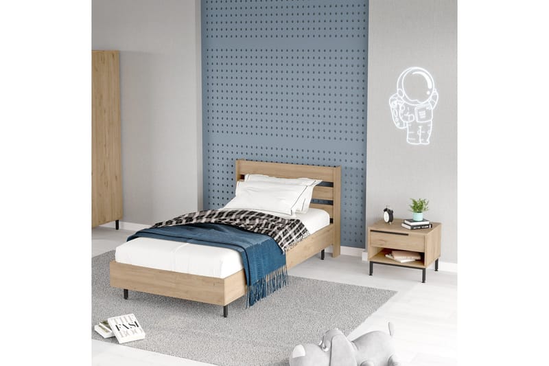 Erhan Nattbord 205,6 cm - Brun - Møbler - Bord - Avlastningsbord - Sengebord & nattbord