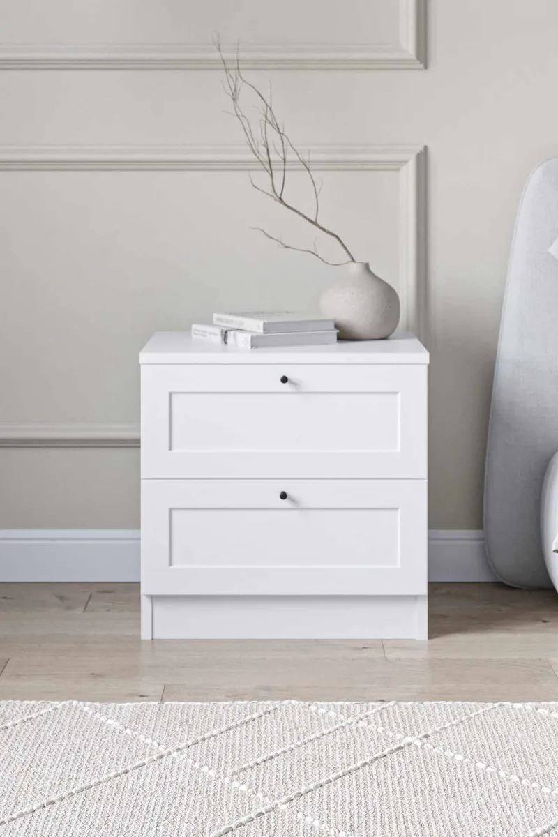 Interlaken nattbord 50 cm - Hvit - Møbler - Bord - Avlastningsbord - Sengebord & nattbord