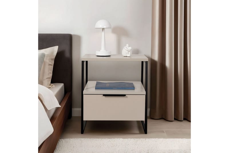 Kavilash nattbord 45 cm - Sand - Møbler - Bord - Avlastningsbord - Sengebord & nattbord