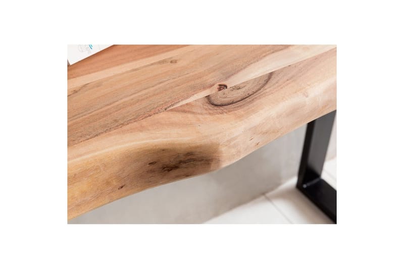 Konsollbord Wohnling Gaya heltre landlig stil med trekantet kant - Møbler - Bord - Avlastningsbord - Gangbord