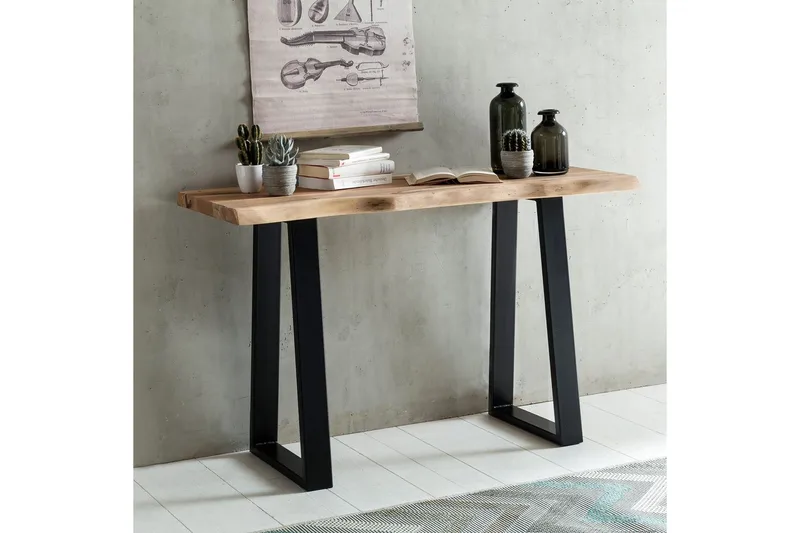 Konsollbord Wohnling Gaya heltre landlig stil med trekantet kant - Møbler - Bord - Avlastningsbord - Gangbord