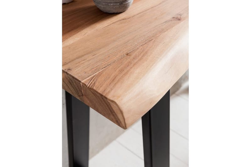 Konsollbord Wohnling Gaya heltre landlig stil med trekantet kant - Møbler - Bord - Avlastningsbord - Gangbord