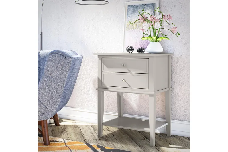 Franklin Sidebord 56x39 cm Beige - Queer Eye - Møbler - Bord - Avlastningsbord - Lampebord & sidebord