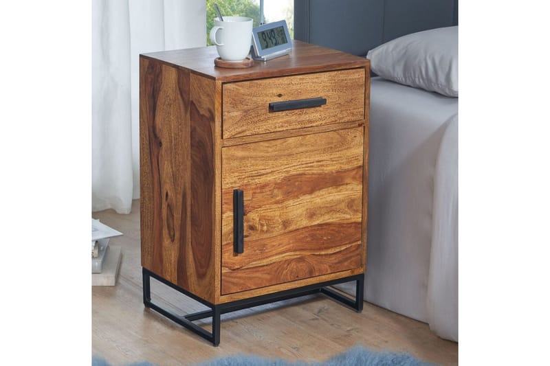 Nattbord Wohnling Heltre for kontinentalsenger med 3 skuffer 1 dør landlig stil - Møbler - Bord - Avlastningsbord - Sengebord & nattbord