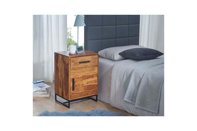 Nattbord Wohnling Heltre for kontinentalsenger med 3 skuffer 1 dør landlig stil - Møbler - Bord - Avlastningsbord - Sengebord & nattbord