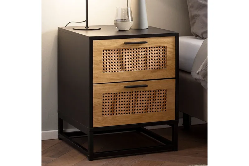 Nattbord Wohnling Massivt mangotre med 2 skuffer med Wienerkurvverk i industrielt utseende - Møbler - Bord - Avlastningsbord - Sengebord & nattbord