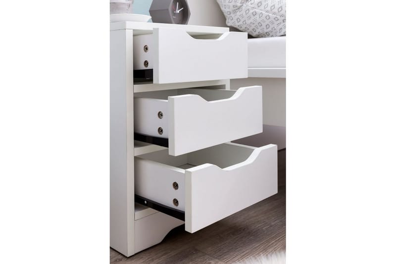 Nattbord Wohnling med 3 skuffer i et enkelt, moderne design for rammemadrass Hvit - Hvit - Møbler - Bord - Avlastningsbord - Sengebord & nattbord
