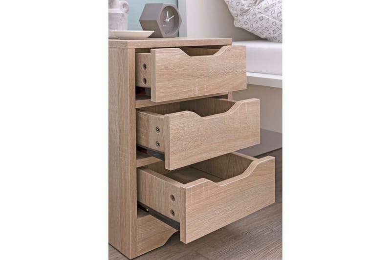 Nattbord Wohnling med 3 skuffer i et enkelt, moderne design for rammemadrass Sonoma - Sonoma - Møbler - Bord - Avlastningsbord - Sengebord & nattbord