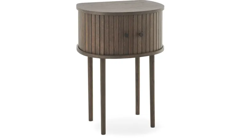 Nattbord Yngvar H68 cm, Brunlakkert eik