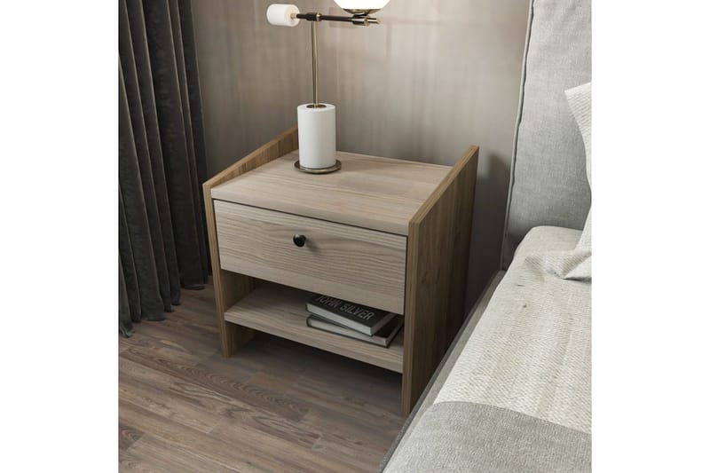 Retzow Nattbord - Valnøtt - Møbler - Bord - Avlastningsbord - Sengebord & nattbord