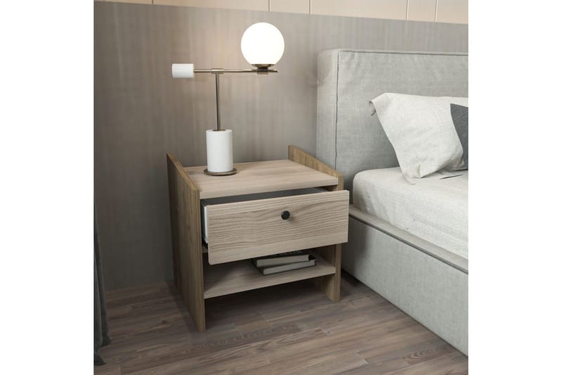 Retzow Nattbord - Valnøtt - Møbler - Bord - Avlastningsbord - Sengebord & nattbord