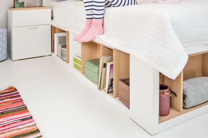 4You Nattbord 41 cm med Oppbevaring Hvit/Natur - VOX - Møbler - Bord - Avlastningsbord - Sengebord & nattbord