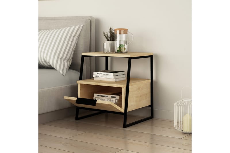 BodSjø Nattbord 45 cm med Oppbevaring Hylle + Lucka - Brun - Møbler - Bord - Avlastningsbord - Sengebord & nattbord