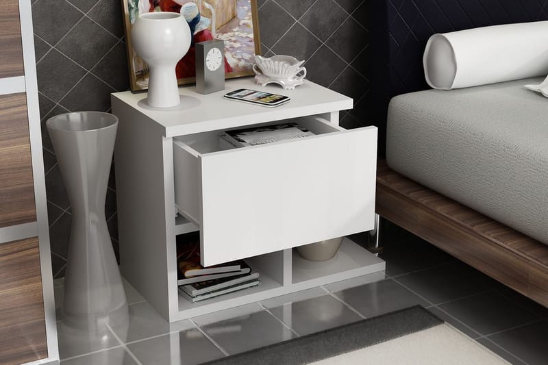 Decorotika Nattbord 46 cm med Oppbevaring Skuff + Hyller - Hvit - Møbler - Bord - Avlastningsbord - Sengebord & nattbord