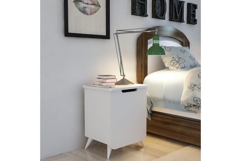 Hejde Nattbord 39 cm med Oppbevaring Skap - Hvit - Møbler - Bord - Avlastningsbord - Sengebord & nattbord