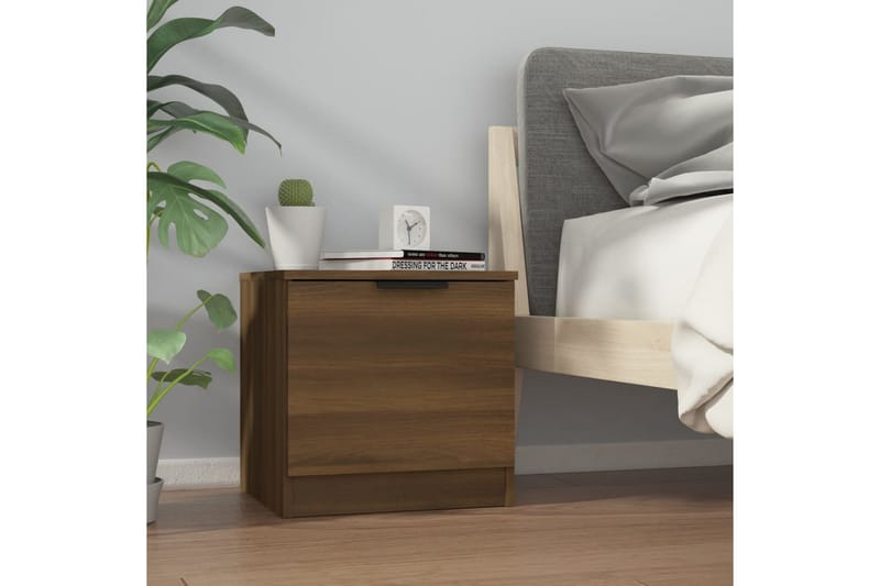 Nattbord 2 stk brun eik 40x39x40 cm - Brun - Møbler - Bord - Avlastningsbord - Sengebord & nattbord