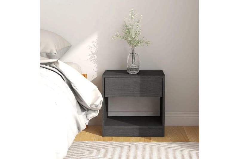 Nattbord 2 stk grå 40x31x40 cm heltre furu - Grå - Møbler - Bord - Avlastningsbord - Sengebord & nattbord