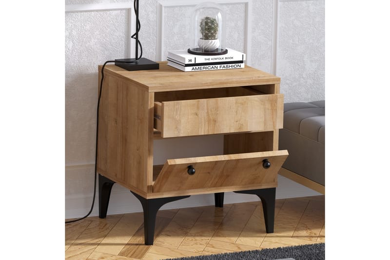 Nightstand Eik - Møbler - Bord - Avlastningsbord - Sengebord & nattbord