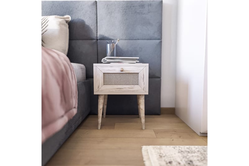 Nightstand Eik - Møbler - Bord - Avlastningsbord - Sengebord & nattbord