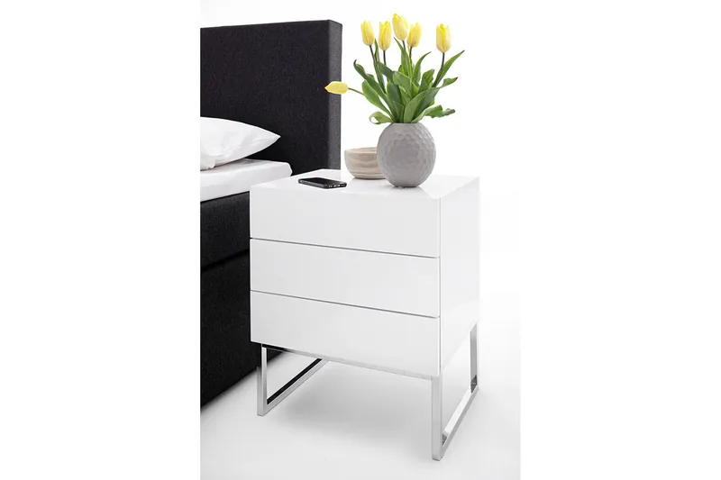 Nola Nattbord 50 cm Høye Ben med Oppbevaring 3 Skuffer - Hvit - Møbler - Bord - Avlastningsbord - Sengebord & nattbord