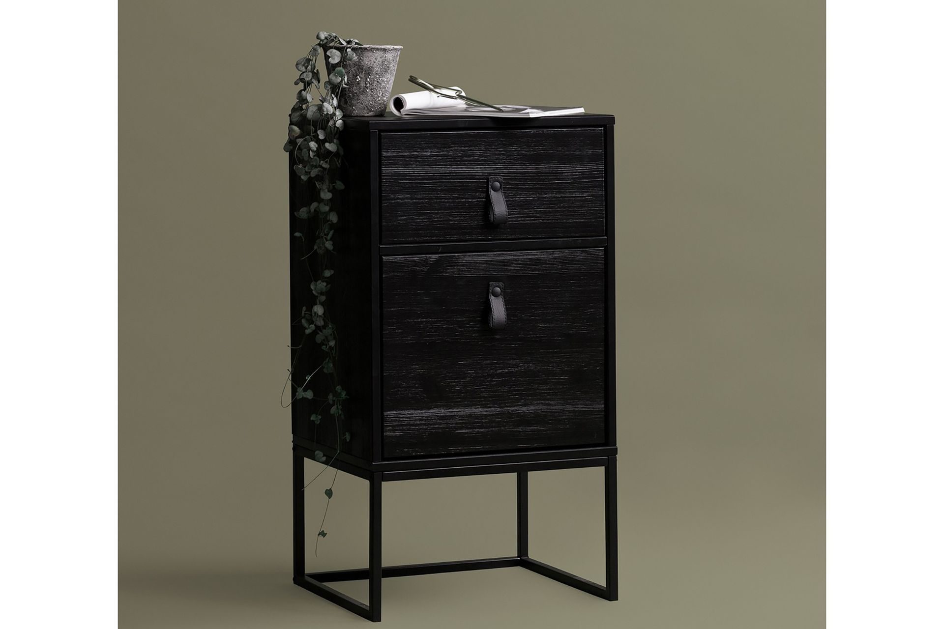 Ottoline Nattbord 40 cm - Svart - Møbler - Bord - Avlastningsbord - Sengebord & nattbord
