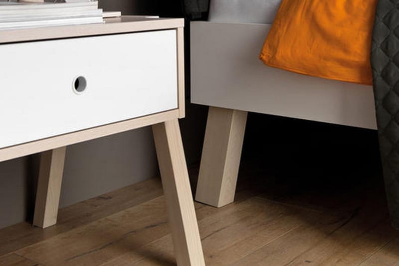 Spot Nattbord 58 cm med Oppbevaring Skuff Natur/Hvit - VOX - Møbler - Bord - Avlastningsbord - Sengebord & nattbord