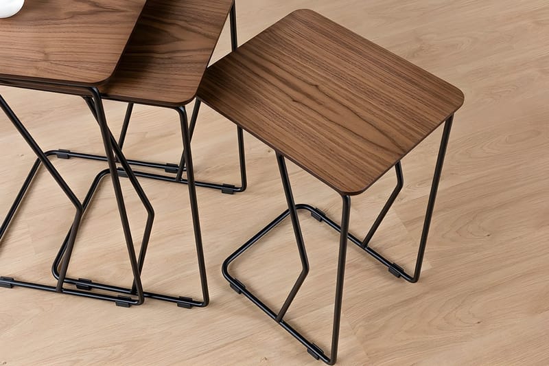 Retore Settbord - Valnøtt - Møbler - Bord - Avlastningsbord - Settbord