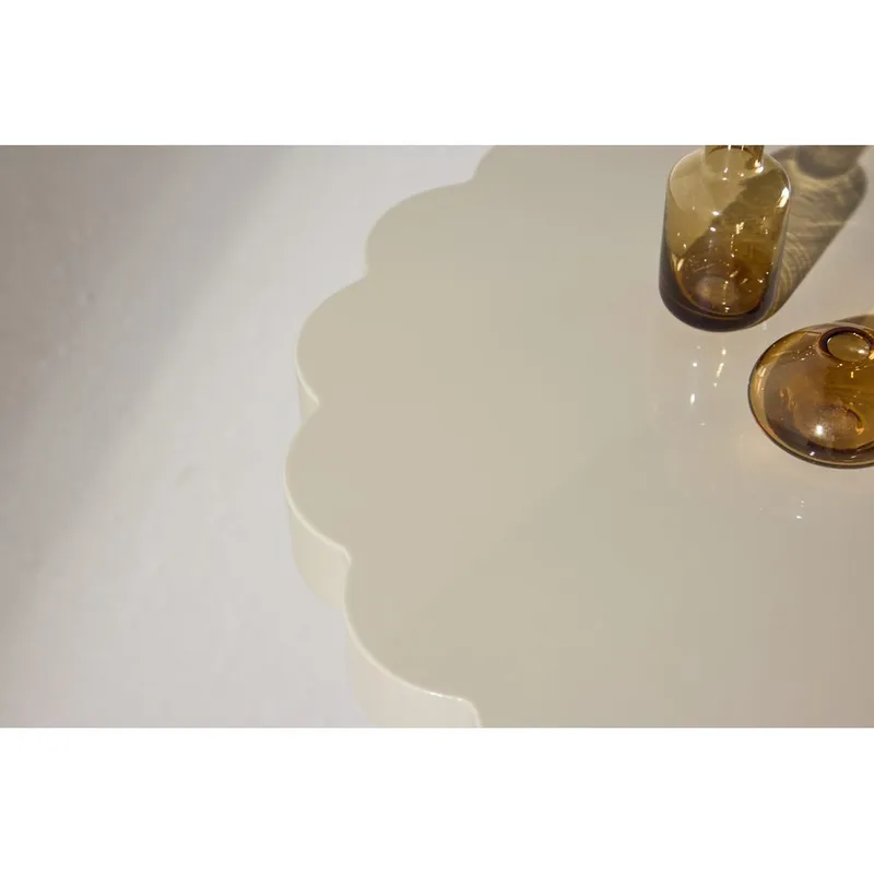 Sidebord Krull - Beige - Møbler - Bord - Avlastningsbord - Lampebord & sidebord