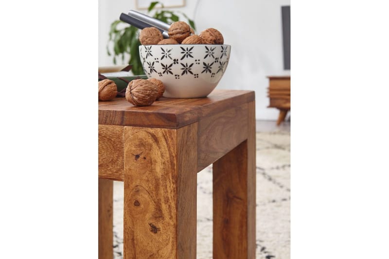 Sidebord Wohnling massivt tre 35x35cm med trebente bein, landlig stil Rosentre - Rosentre - Møbler - Bord - Avlastningsbord - Lampebord & sidebord