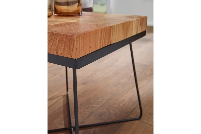 Sidebord Wohnling Massivt tre blokkstil pulverlakkert metallramme industriell - Møbler - Bord - Avlastningsbord - Lampebord & sidebord