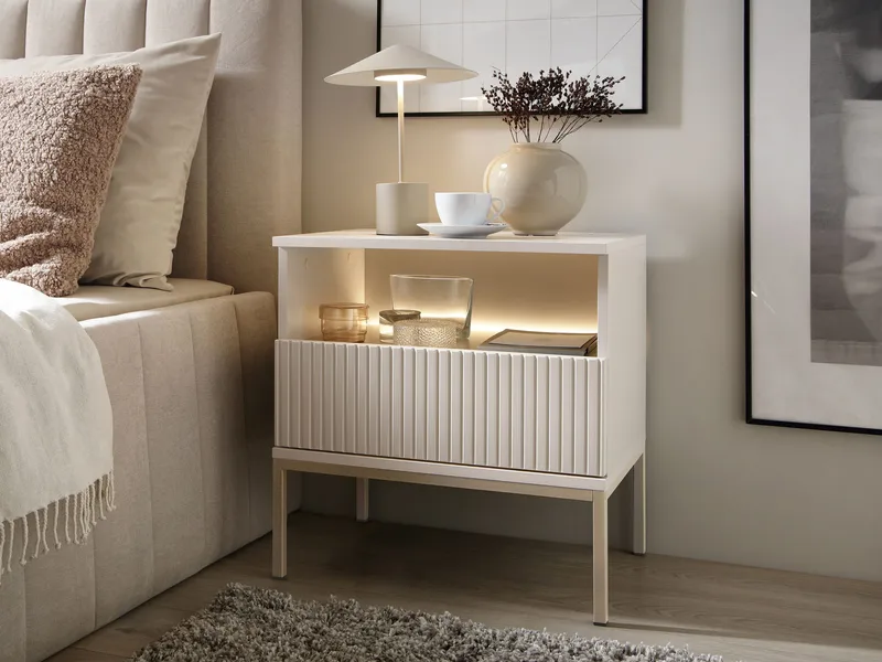 Tenorio Nattbord 54 cm - Beige - Møbler - Bord - Avlastningsbord - Sengebord & nattbord