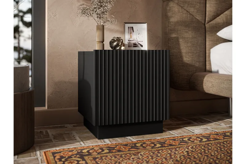 Torvalen Sängbord 45 cm - Svart - Møbler - Bord - Avlastningsbord - Sengebord & nattbord