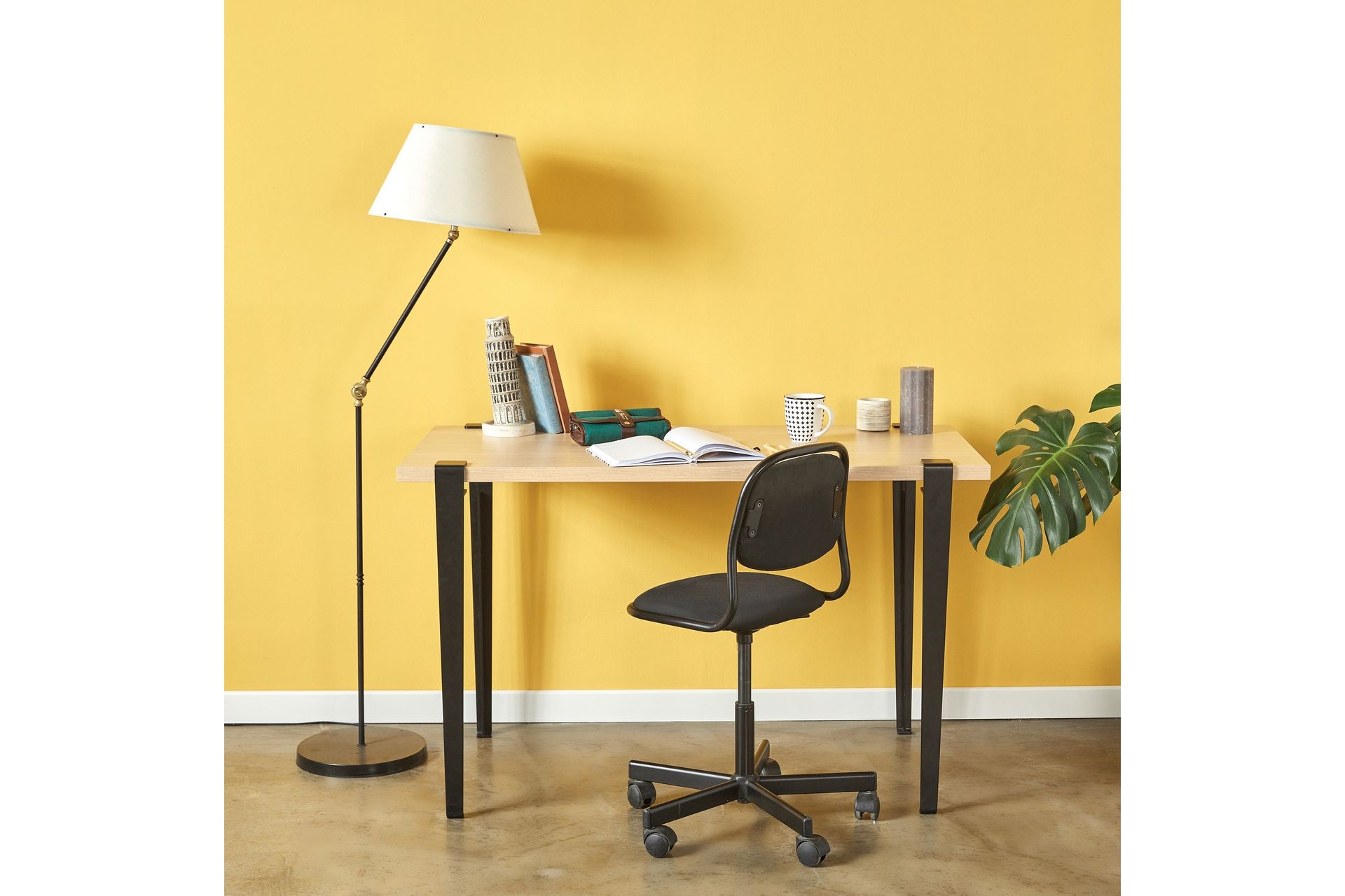 Eridanos Skrivebord 60x120 cm Brun/Svart - Hanah Home - Møbler - Bord - Kontorbord - Skrivebord