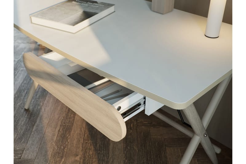 Aditiya Skrivebord 67x135 cm - Hvit - Møbler - Bord - Kontorbord - Skrivebord