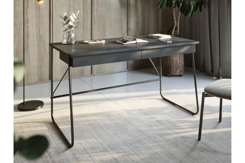 Aditiya Skrivebord 67x135 cm - Svart - Møbler - Bord - Kontorbord - Skrivebord