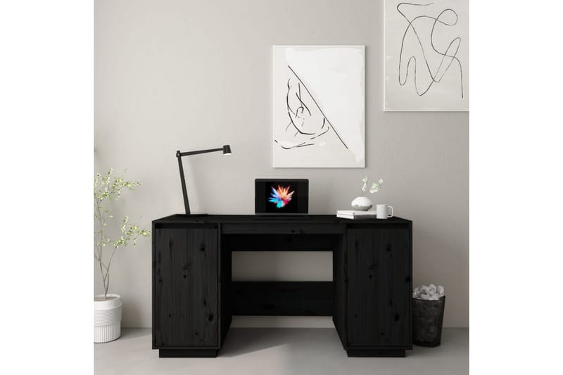beBasic Skrivebord svart 140x50x75 cm heltre furu - Svart - Skrivebord